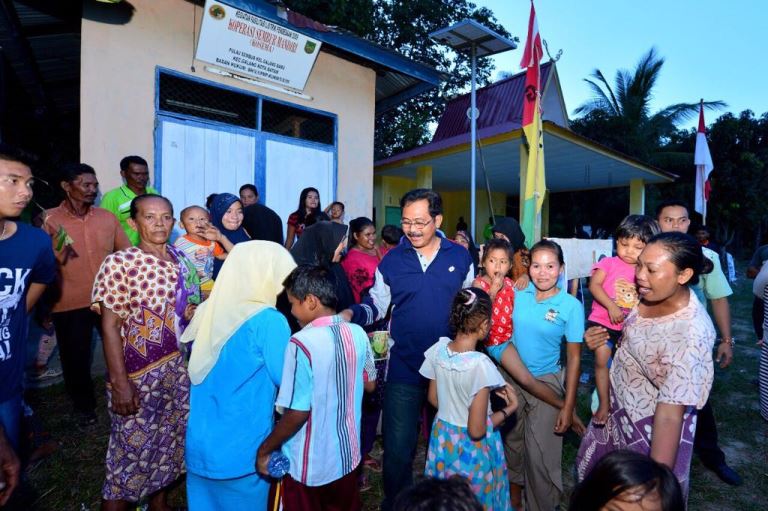 Gubernur Kepri Menunggu Asam Pedas Pulau Sembur