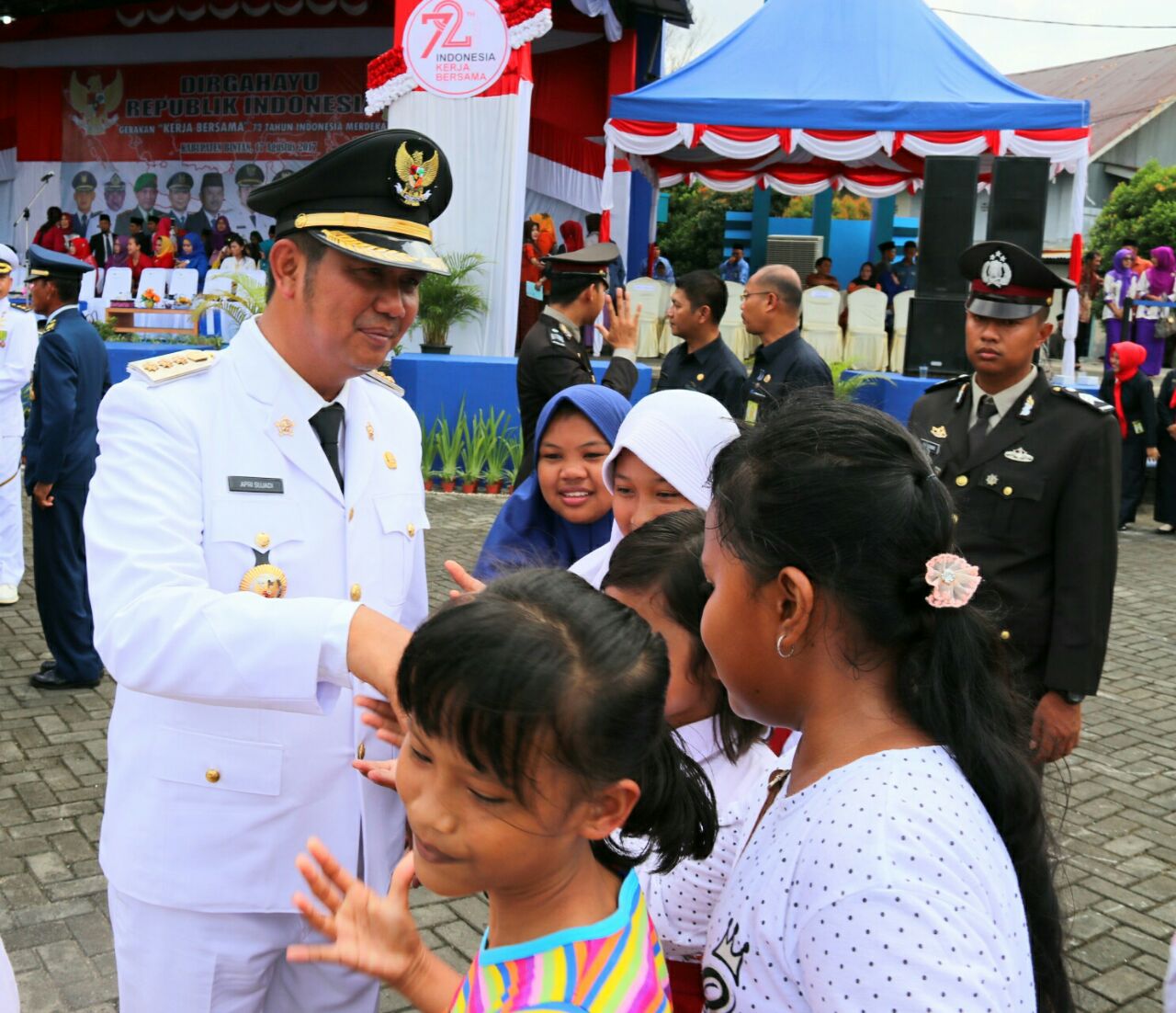 Pemkab Bintan Segera Bagikan Seragam Sekolah Gratis Kepada 6.650 Siswa