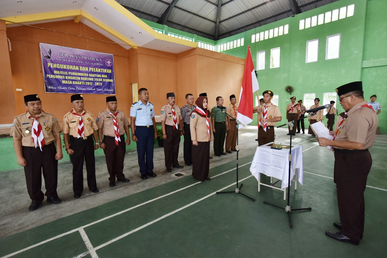 Dalmasri Lantik Majelis Pembimbing Gerakan Pramuka Teluk Sebong 