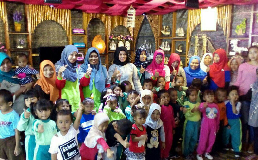 Murid TK Ceria Saat Kunjungi Galeri Dekranasda.