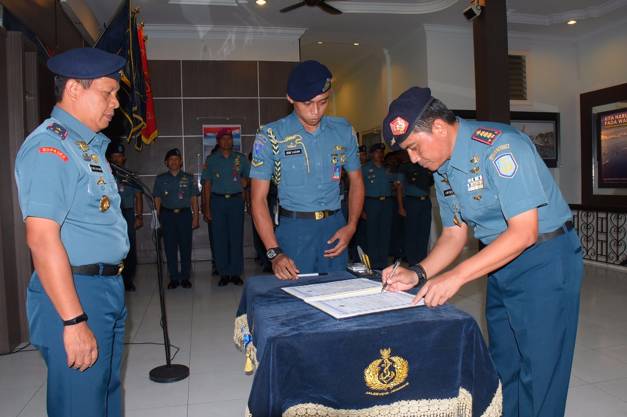 Dan Lantamal 1V Pimpin Upacara Penyerahan Jabatan Wadan Lantamal 1V