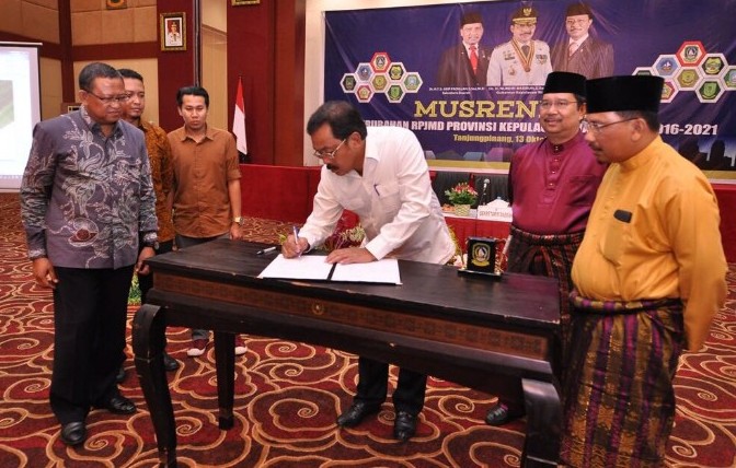 Gubernur : Belanja Modal Pembangunan Harus Dibesarkan