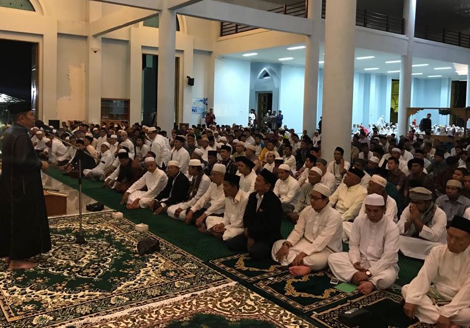 Pengajian Rutin ke – 121 Pemrov Kepri gelar Shalat Sunnah Gerhana Bulan