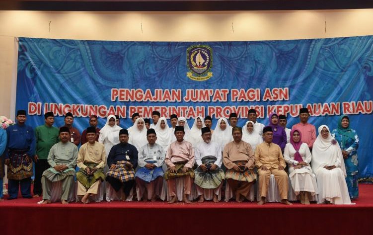 Wagub Lepas 23 CJH Dilingkungan ASN Pemprov Kepri