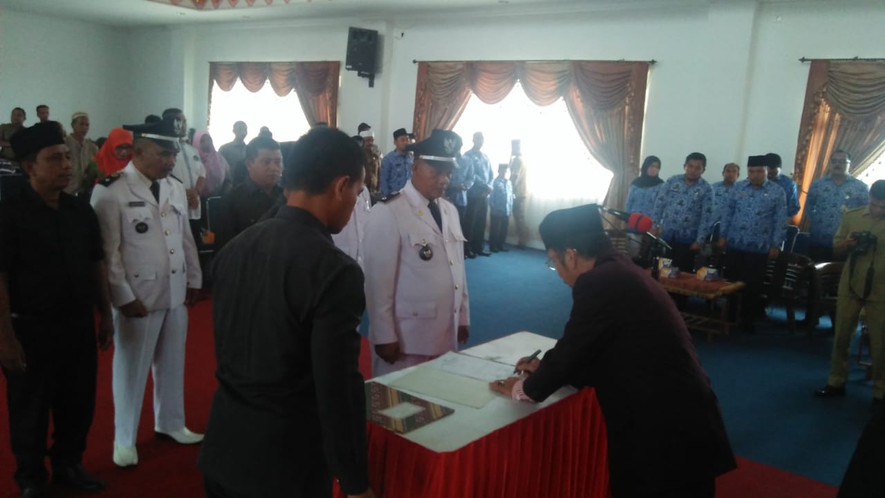 Bupati Lantik 4 Orang PJ Wali Nagari Daerah Pasaman Barat