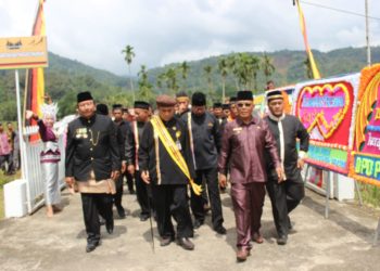 Yulianto Kukuhkan Ketua KAN Sinuruik