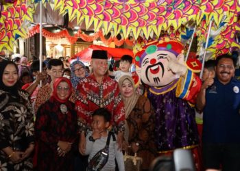 Bazar Imlek 2019 Jalan Teuku Umar Jadi Lautan Manusia