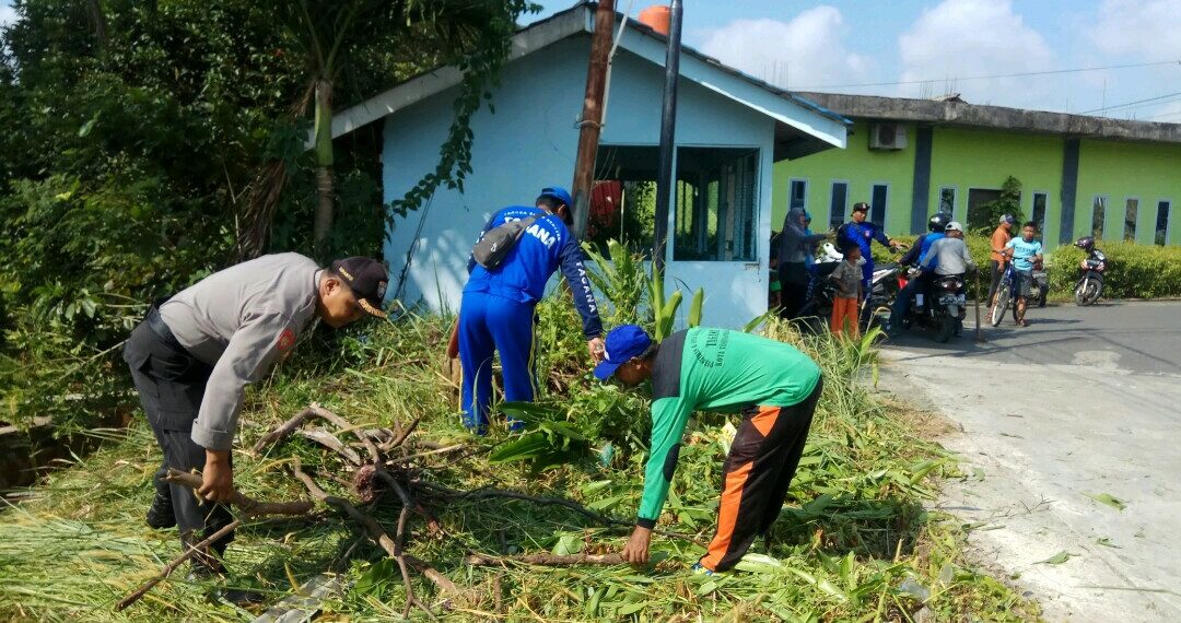 Polres Tanjungpinang Goro Bersama Masyarakat di Dua tempat