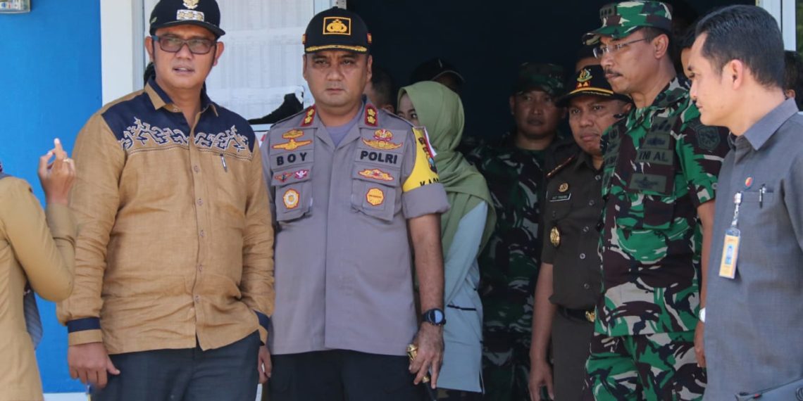 Sehari Jelang pencoblosan Pemilu 2019 Bupati Bintan Beserta FKPD Tinjau Kesiapan TPS