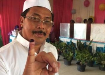 Gubernur Tinjau Sejumlah TPS Sekaligus Gunakan Hak Pilihnya