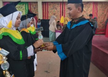 Khatam Alqur’an Bukan Berarti Selesai Mengaji Tetapi Awal Untuk Mendalami Alqur’an