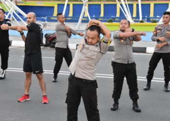 Gowes Kamtibmas Kepri PAM Pemilu 2019 Kapolda Kepri Beri Doorprize.