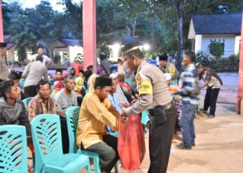 Kapolres Buka Puasa Bersama Pemulung Kota Tanjungpinang