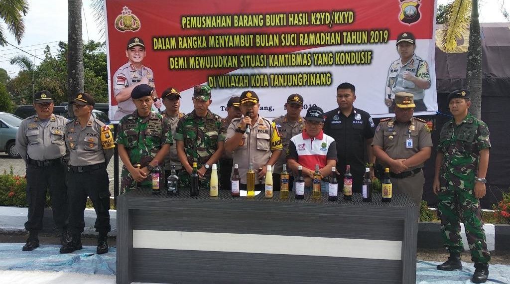 Sehari Jelang Puasa Ramadhan Polres Tanjungpnang Musnahkan BB Mikhol