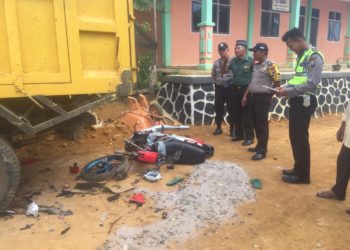 Satlantas Tangani Remaja Tewas Tabrak Truk Parkir .