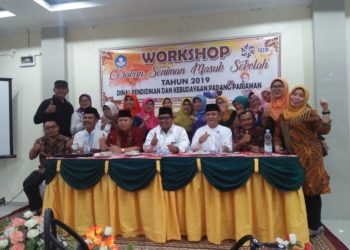 Suhatri Bur Resmi Buka Workshop Gerakan Seniman Masuk Sekolah