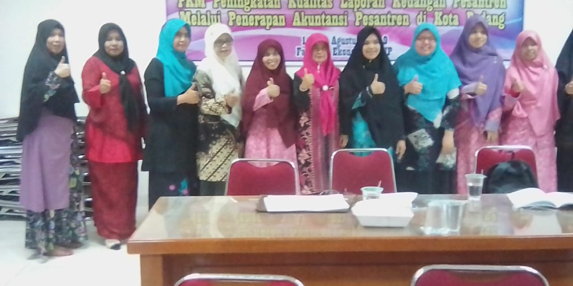 Fakultas Ekonomi UNP Padang Gelar Pelatihan Akuntasi Managemen Pelaporan Pertanggungjawaban Keuangan