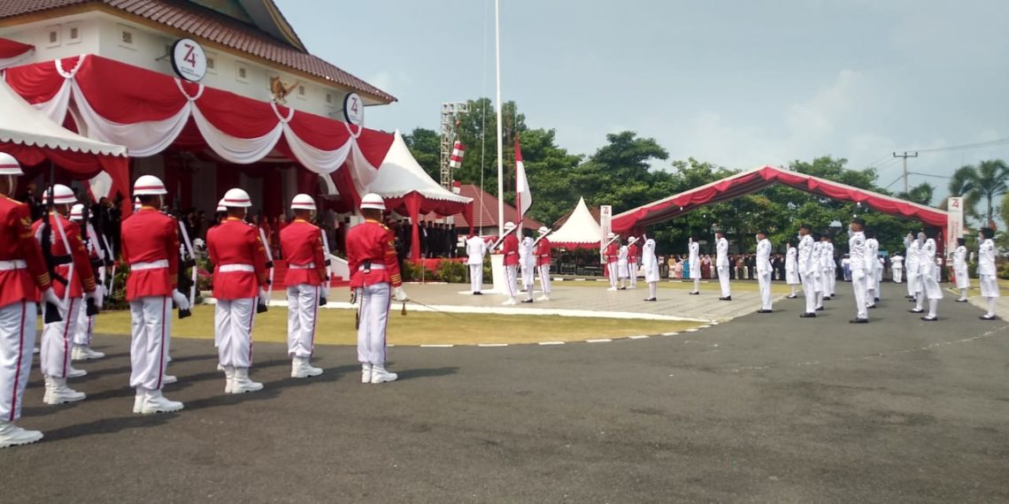 Acara Pengibaran Bendera Dalam Rangka HUT Kemerdekaan RI ke 74 Tahun 2019 Pemprov Kepri sukses dan Lancar.