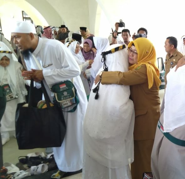 Wabup Sambut Kepulangan 117 Jema’ah Haji Natuna