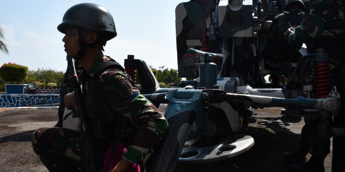 Pasukan Lantamal IV, Berhasil Menghalau Pesawat Musuh