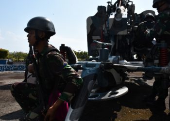 Pasukan Lantamal IV, Berhasil Menghalau Pesawat Musuh