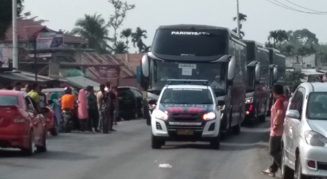 Jamaah Haji Asal Sumbar Tiba, Disambut Wakil Gubernur Beserta Rombongan