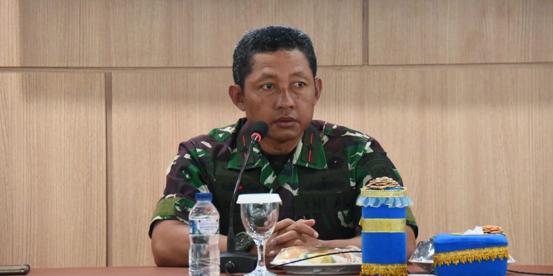 Danlantamal IV Berikan Penghargaan Kepada 49 Perwira diwilayah kerjanya