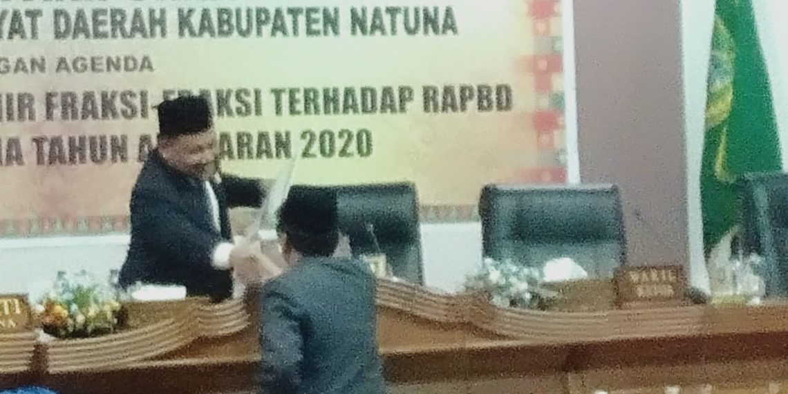 DPRD Natuna Sahkan APBD Natuna Rp.1,35 Triliun