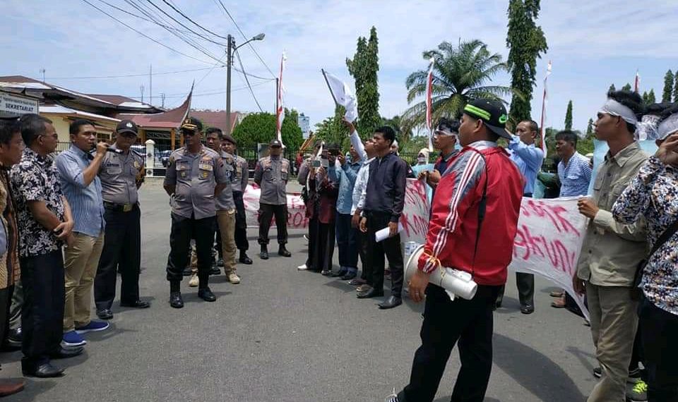 Gabungan Mahasiswa Desak DPRD Bentuk Pansus Usut Dugaan Kroupsi Dikawasan Pembangunan Tarok City