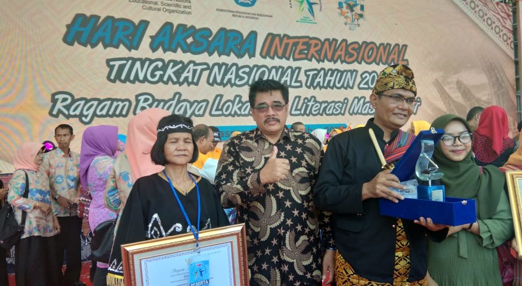 Kadisdik Dharmasraya Hadiri peringatan hari Aksara Internadional di Makasar