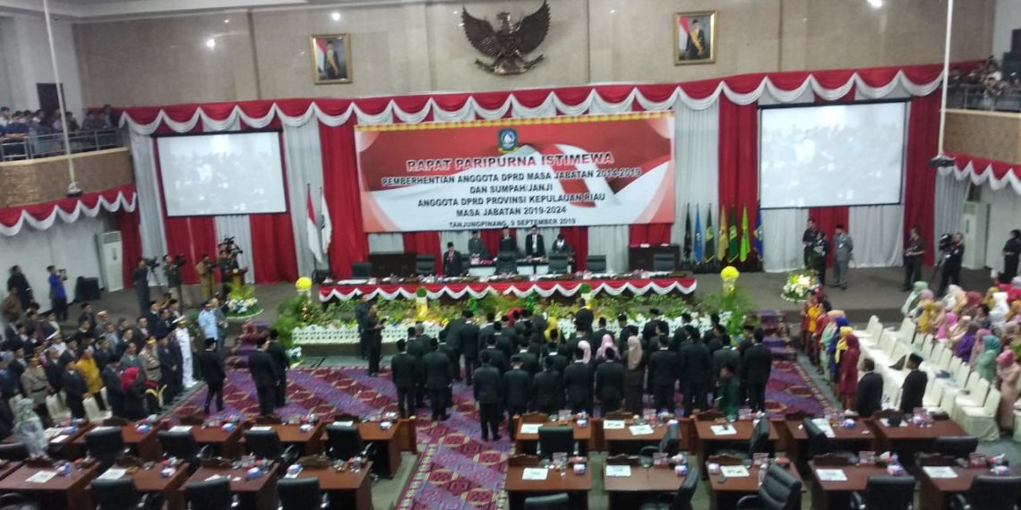 45 Anggota DPRD Provinsi Kepri Periode 2019-2024 Resmi Dilantik