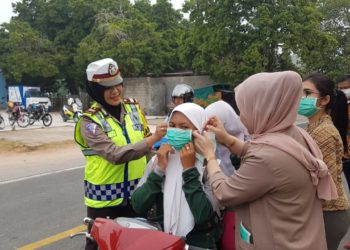 HUT Lantas ke-64, IPTU Zubaidah Lakukan Berbagai Kegiatan Sosial Dinatuna.