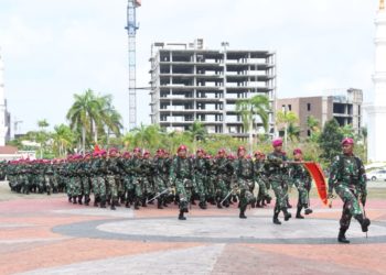 Jelang Upacara HUT ke -74 TNI Danlantamal IV Tinjau Kesiapan Pasukan Upacara