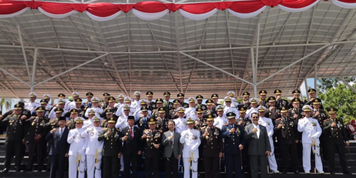 Kapolda Kepri Beserta Jajarannya Hadiri Peringatan HUT TNI ke 74 Tahun 2019