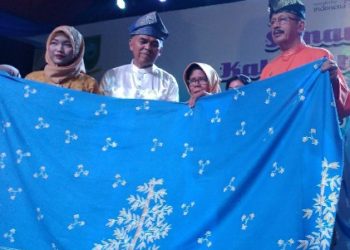 Penutupan Pekan Expo Natuna, Hamid Rizal Patenkan Batik Khas Natuna