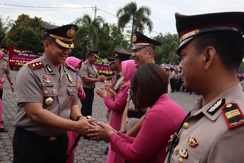 6 Orang Pejabat Dipolres Tanjungpinnang Diserahterimakan