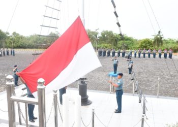 Hari Sumpah Pemuda ke 91 Danlantamal IV Gelar Upacara Kibarkan Bendera Merah Putih