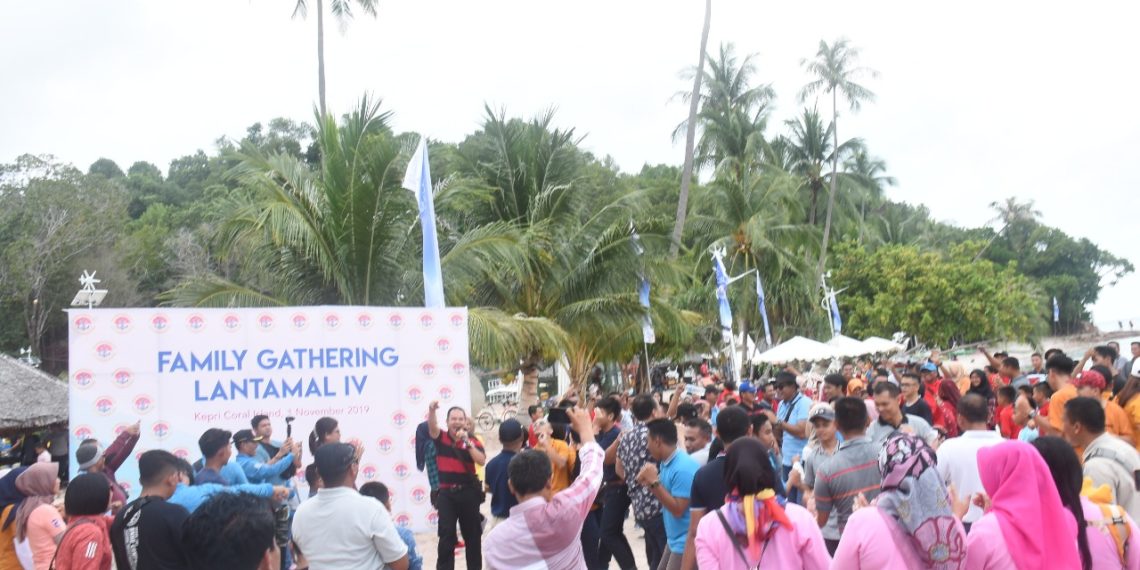 Lantamal IV Gelar Famili Gathering Ciptakan Suasana Ceria Bersama