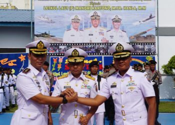 Danlantamal IV Serahterimakan Danlanal Tanjung Balai Karimun