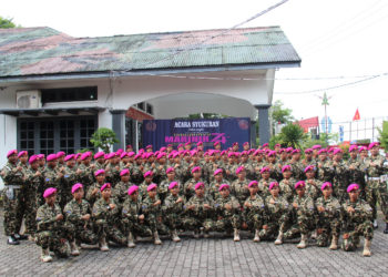 Prajurit Yonmarhanlan IV Laksanakan Upacara HUT ke 74 Korps Marinir