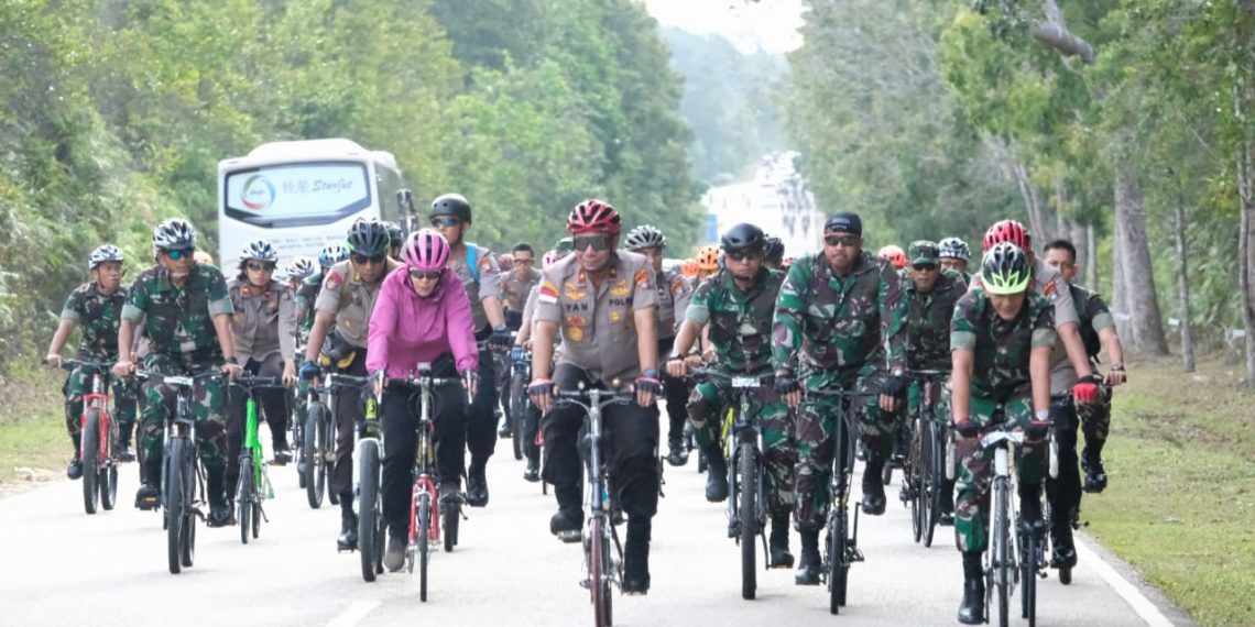 Polda Kepri dan Kodam 1 Bukit Barisan Gelar Gowes Bentuk Sinergitas TNI Polri dan Masyarakat