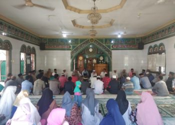 Ratusan Warga Limko Tanjungpinang Disurau Muhajirin Peringati Maulid Nabi Muhamd SAW 1441 H.