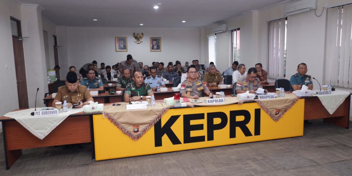 Hadapi Tahun Nataru Polda Kepri Rapat Bersama Forkopimda
