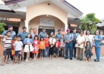 Prajurit dan PNS TNI AL se Pulau Bintan Kunjungi Panti Asuhan & Panti Jompo