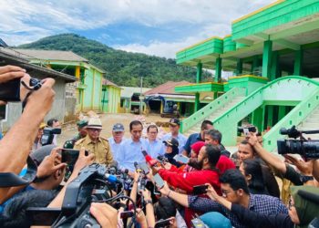 Presiden Tinjau Lokasi Pasca Banjir Bandang di Lebak