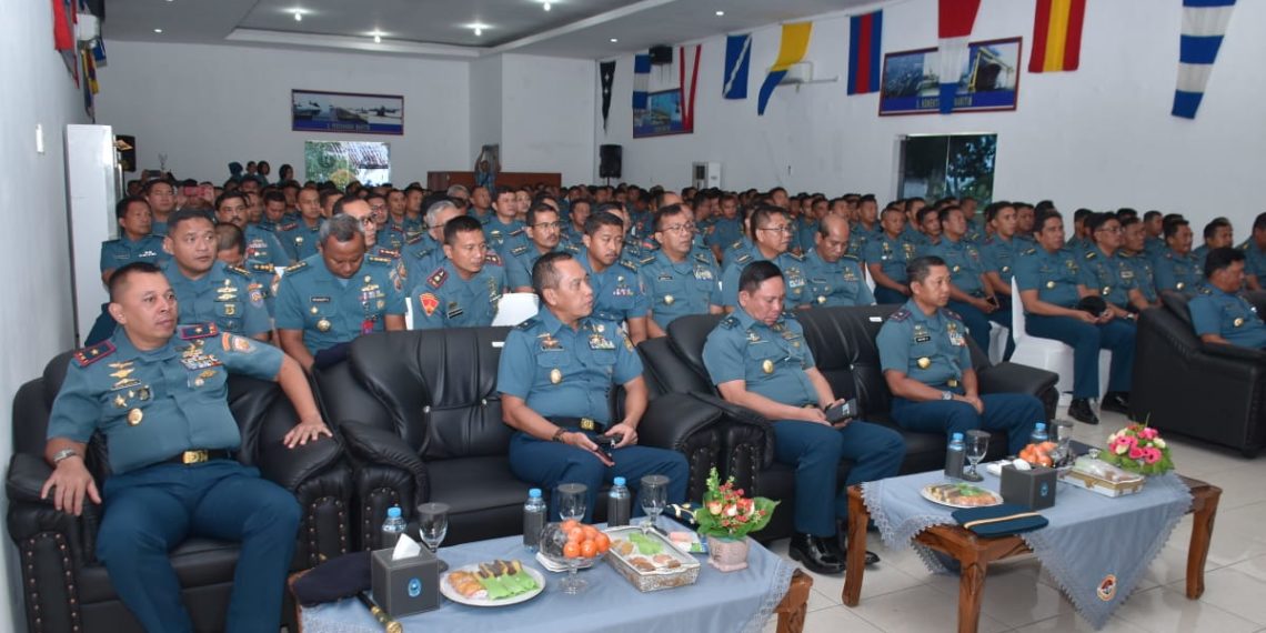 Wakasal Beri Pengarahaan Kepada Segenap Perwira TNI AL se -KEPRI