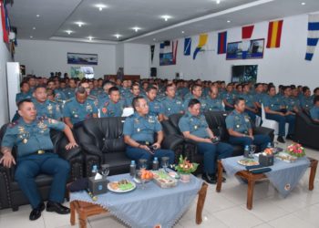 Wakasal Beri Pengarahaan Kepada Segenap Perwira TNI AL se -KEPRI