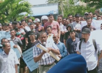 Tolak Cantrang,Ribuan Nelayan Datangi Gedung DPRD Natuna.
