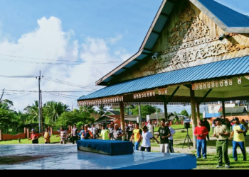 Jalin Silaturahmi Antar Sesama Camat Bungtim Ajak Perangkat Dan Warganya Senam Bersama