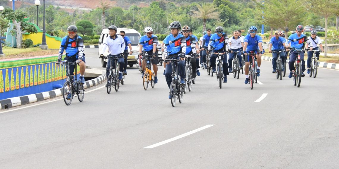 Danlantamal IV Gowes Bersama Semarakan Presmian Cucian Mobil dan Motor